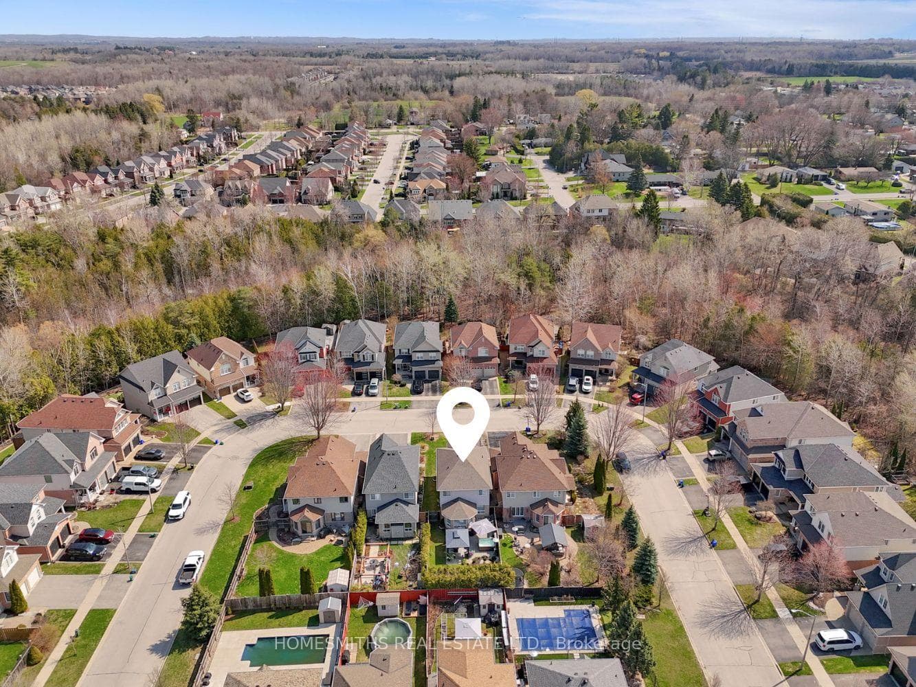 147 Sleeman Square photo 3