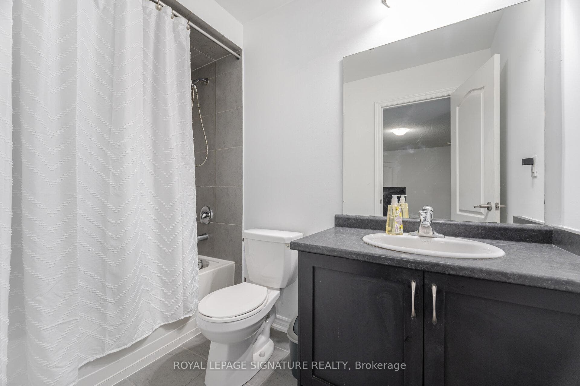 481 Brisdale Drive photo 22