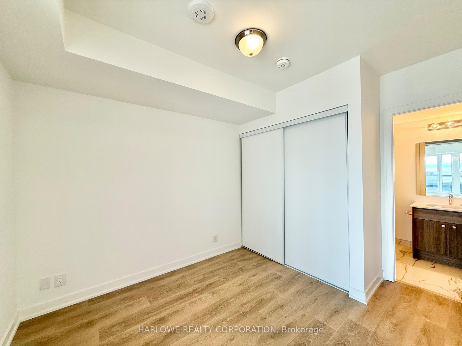 2 Manderley Drive Unit 621 photo 6