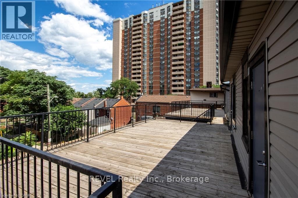 471.5 King Street Unit 12 photo 9