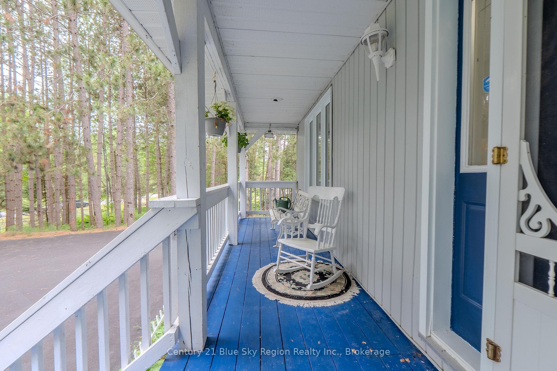 310 Pinecreek Crescent photo 7