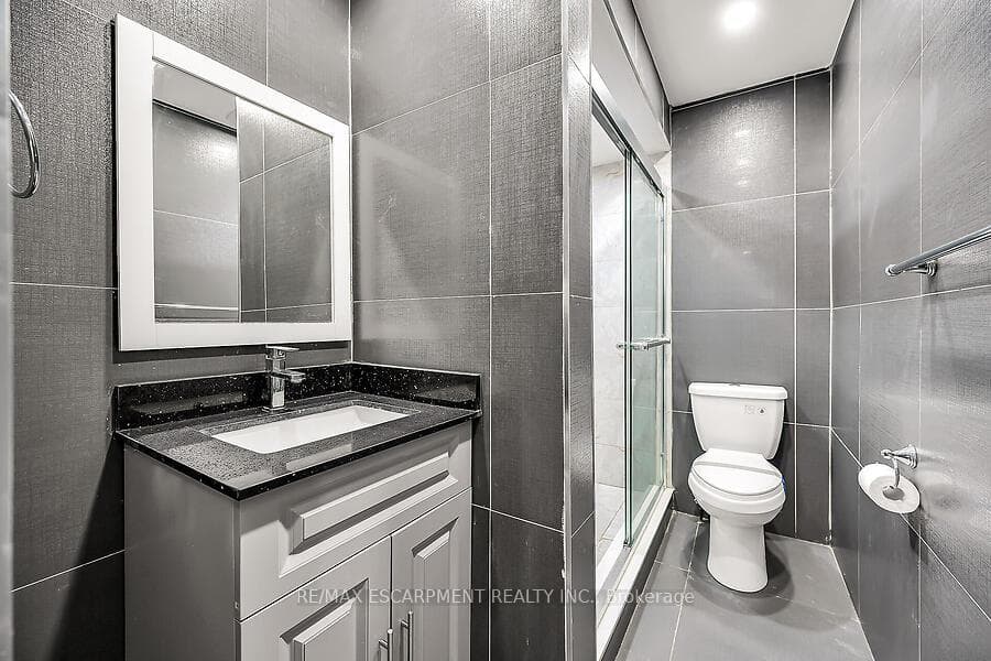 39 Blue Spruce Street photo 23