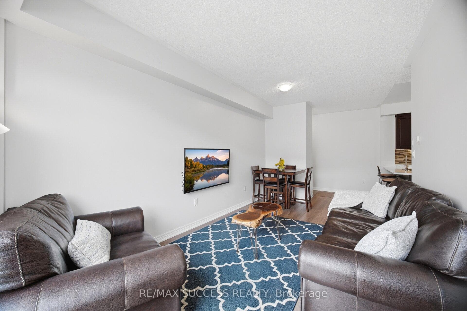 269 Georgian Drive Unit 311 photo 16