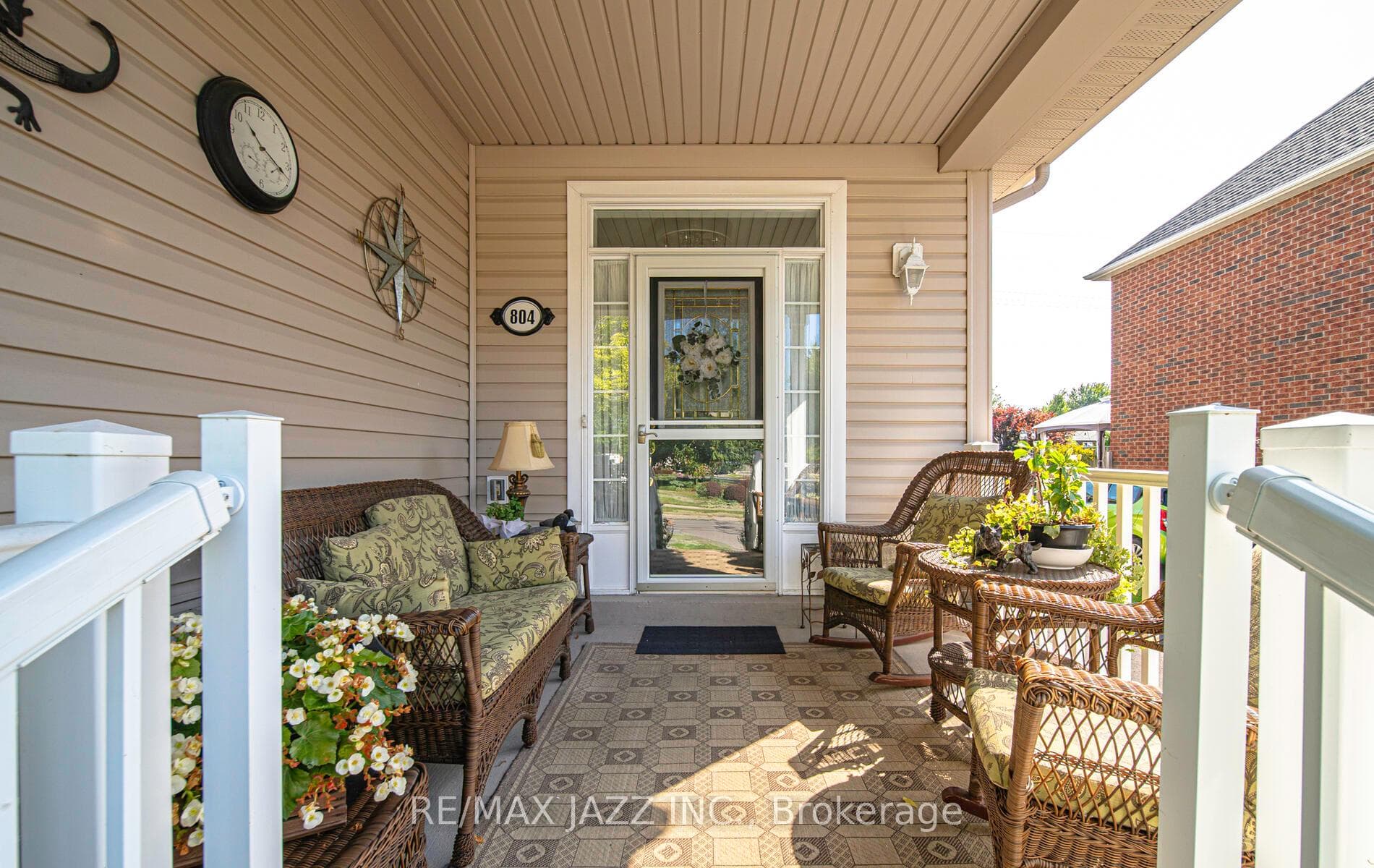 804 Prince of Wales Drive photo 2
