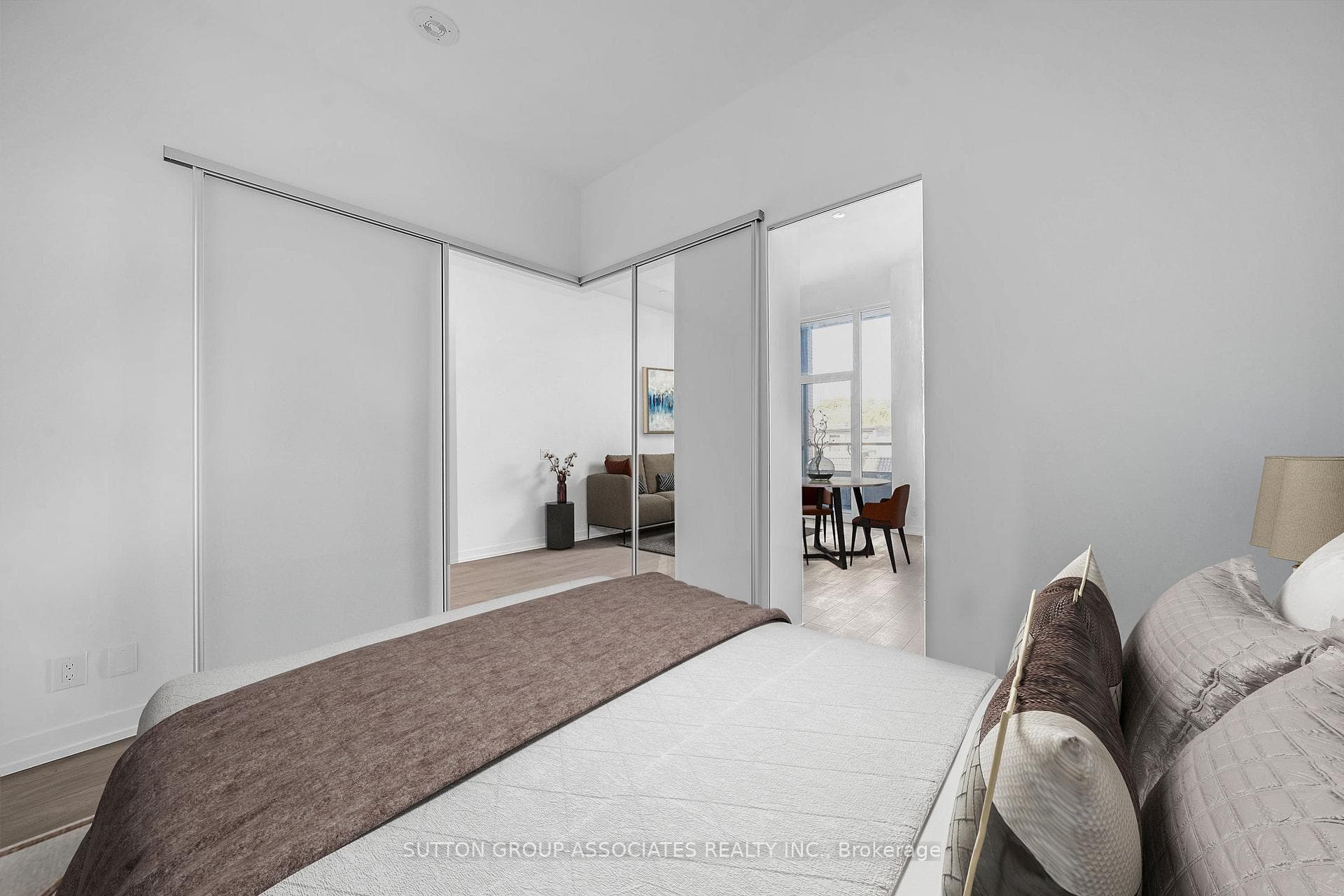 270 Dufferin Street Unit 213 photo 5