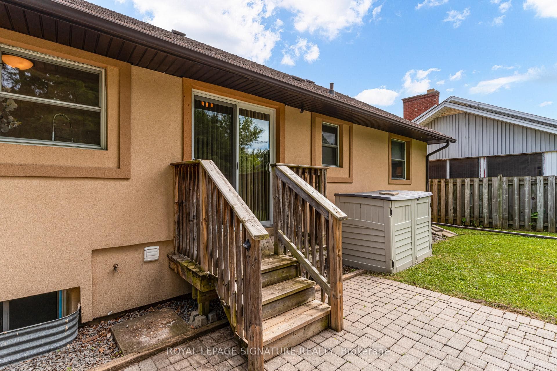 14 Caroline Street photo 35
