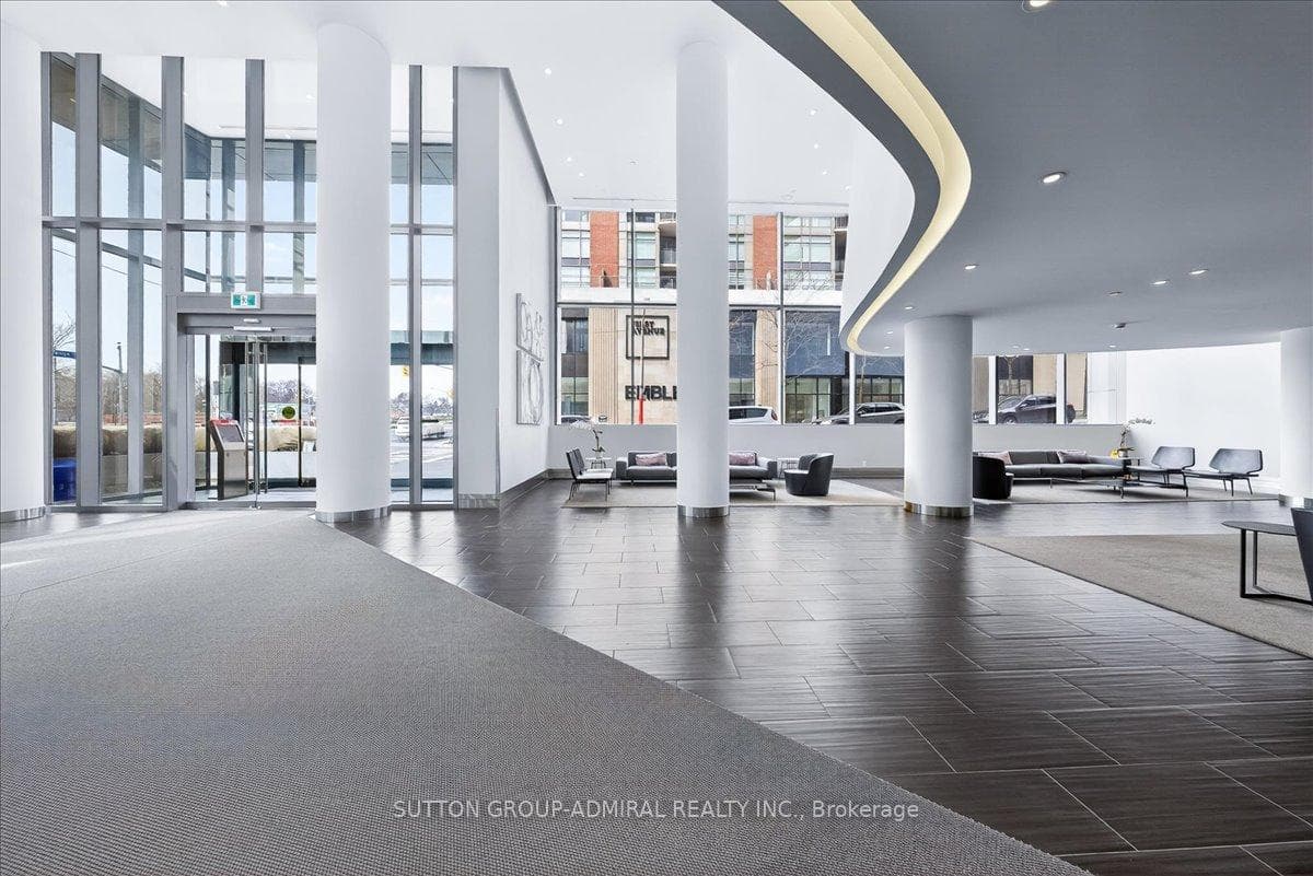1815 Yonge Street Unit 2006 photo 8