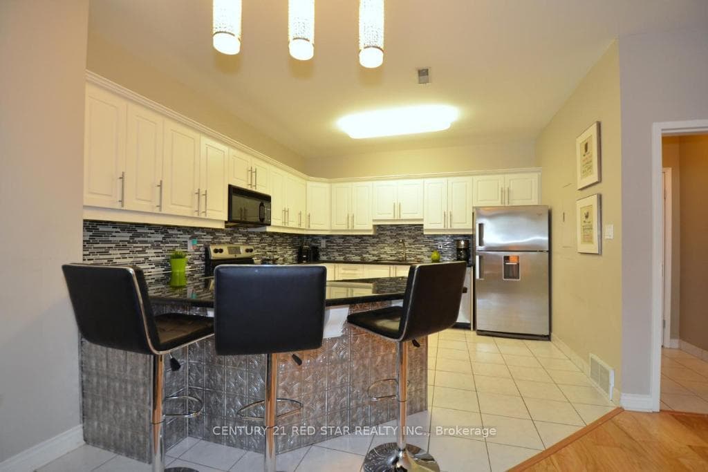 630 Main Street Unit 202 photo 6
