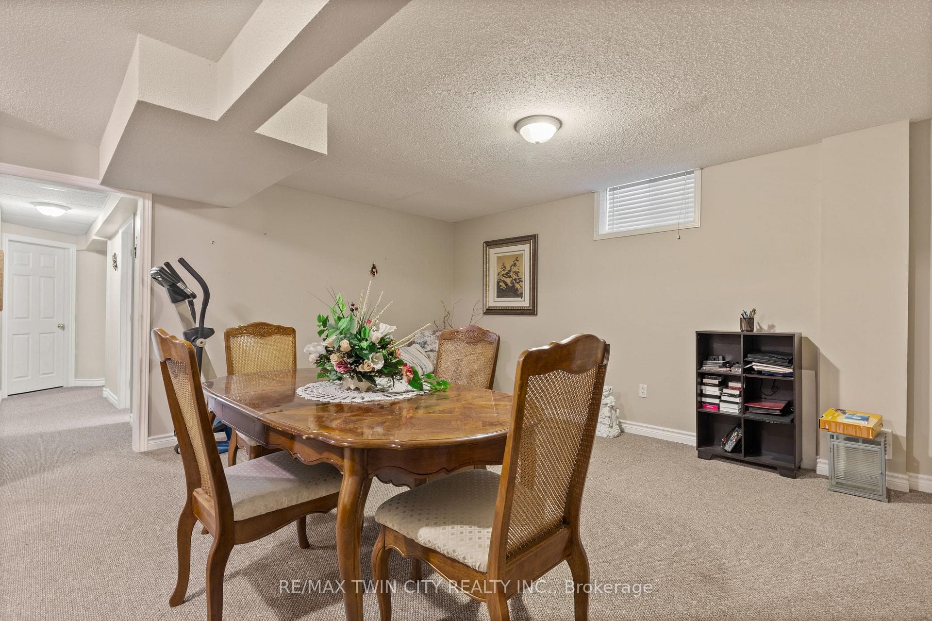 19 Waffler Crescent photo 26