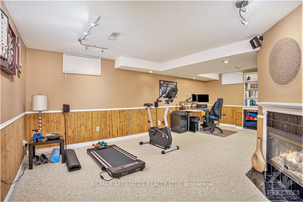 3819 AUTUMNWOOD Street photo 22