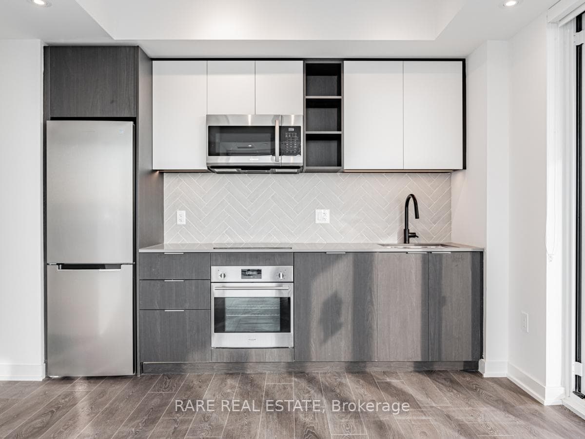 36 Zorra Street Unit 3308 photo 3