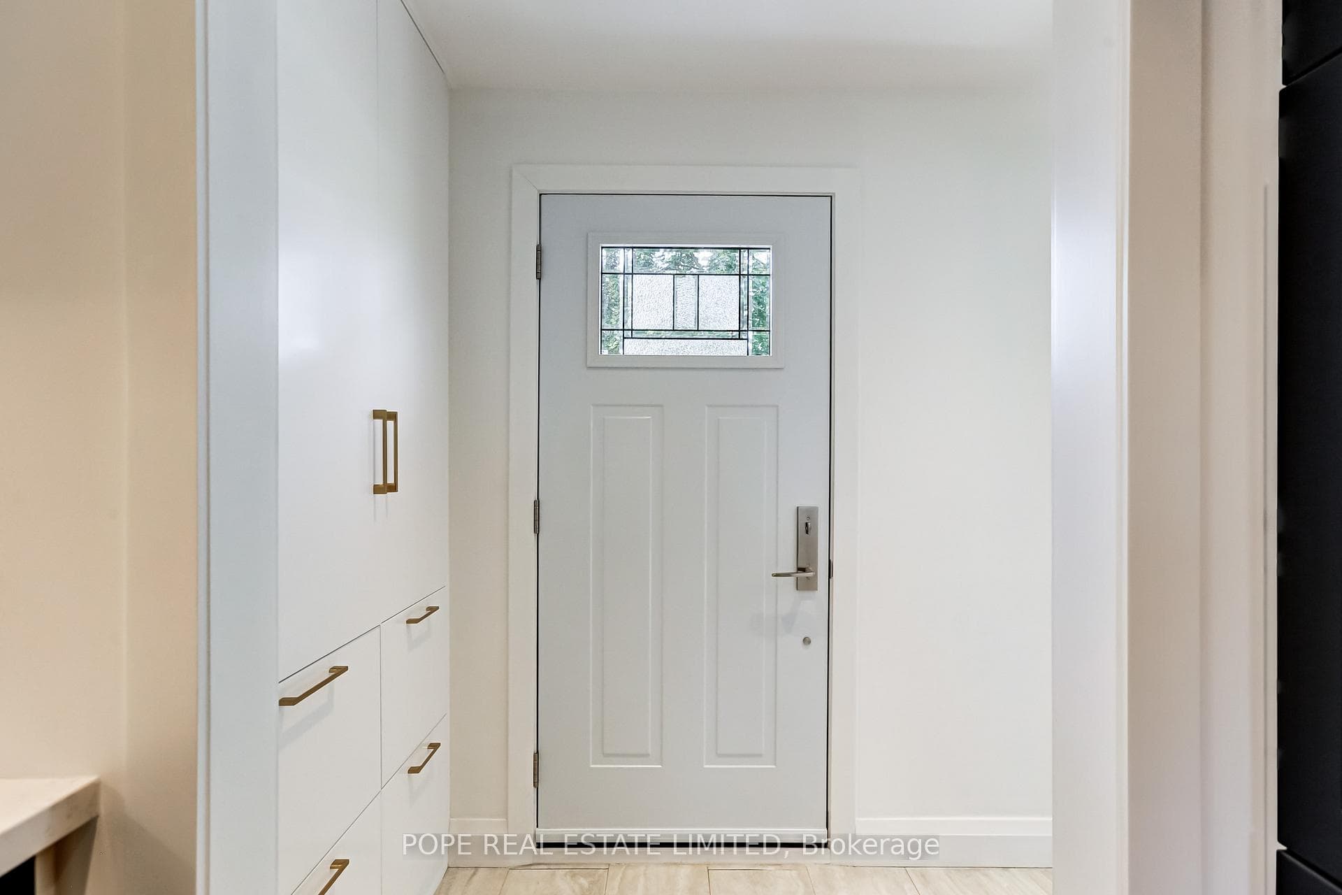35 Tofield Crescent photo 4