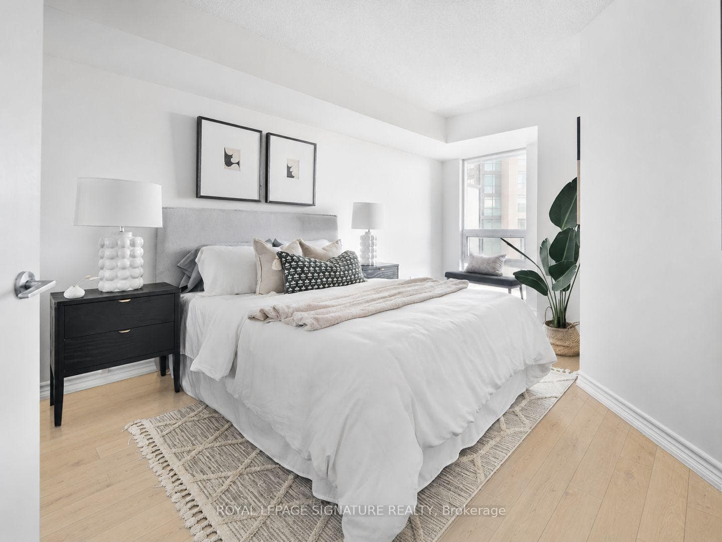 231 Fort York Boulevard Unit 1102 photo 10