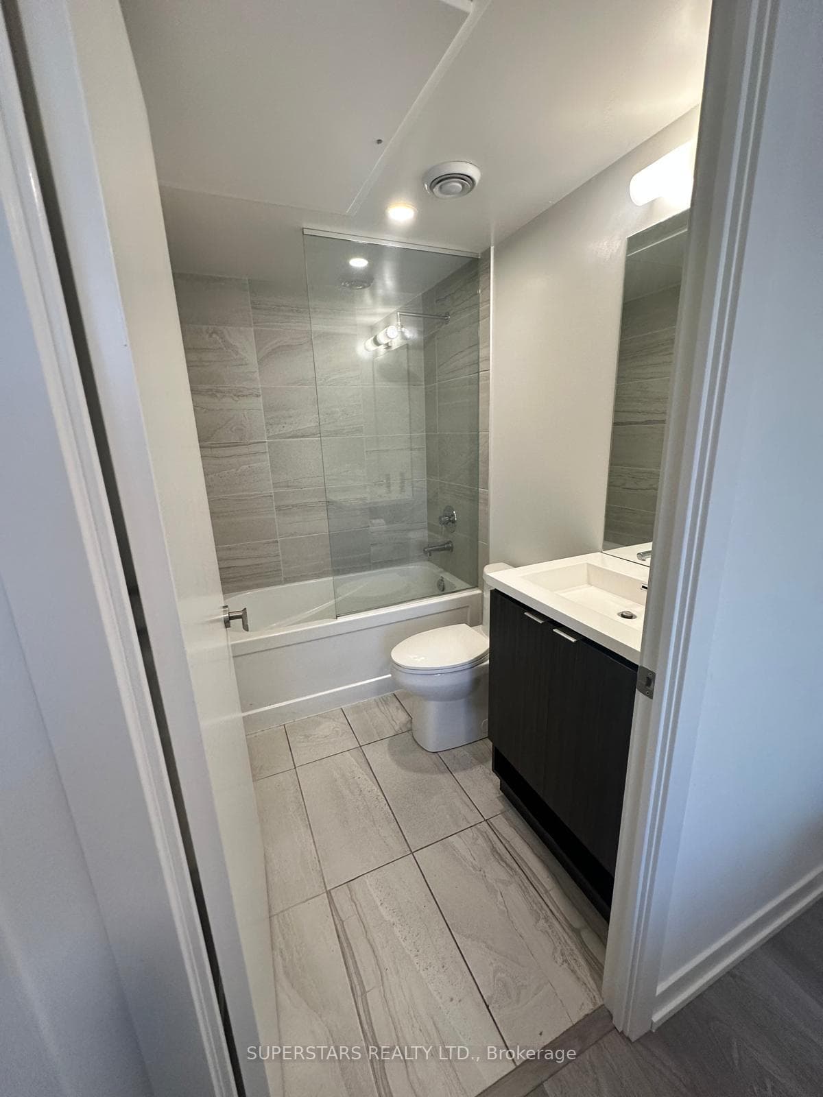 55 Cooper Street Unit 3111 photo 8