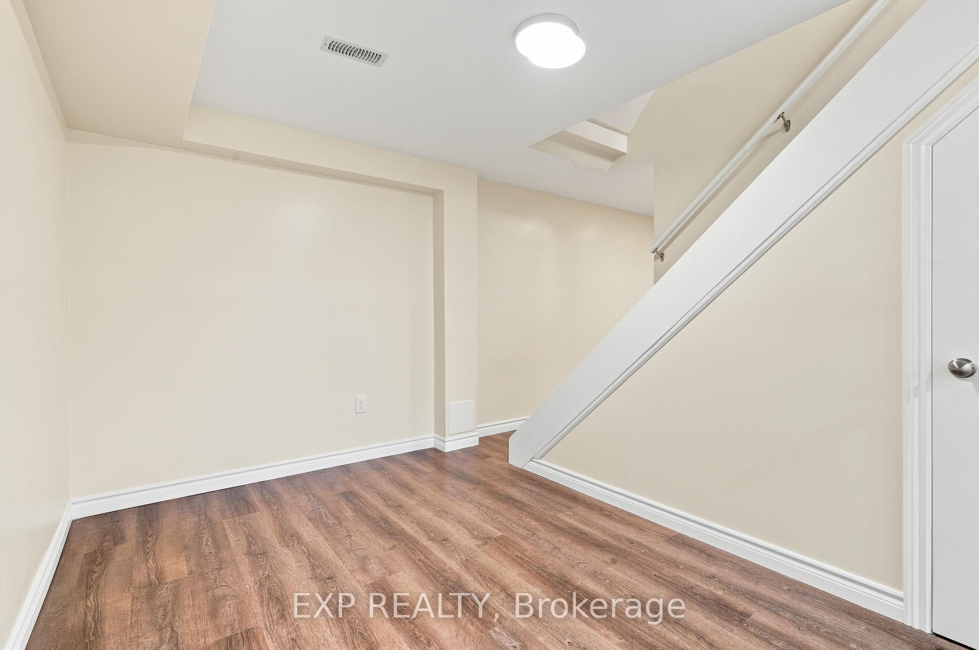 208 Thorold Road photo 23