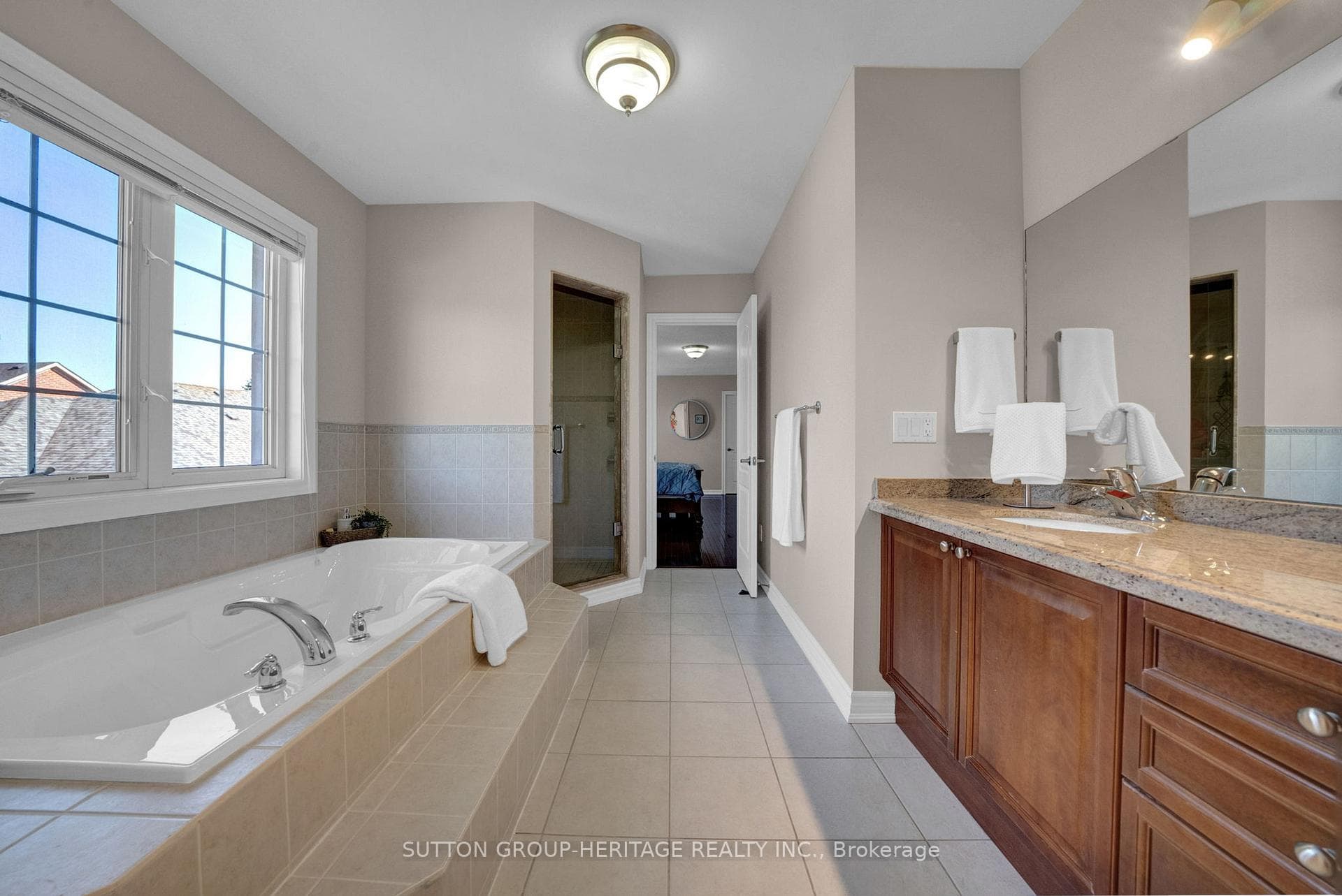 102 Kennett Drive photo 21