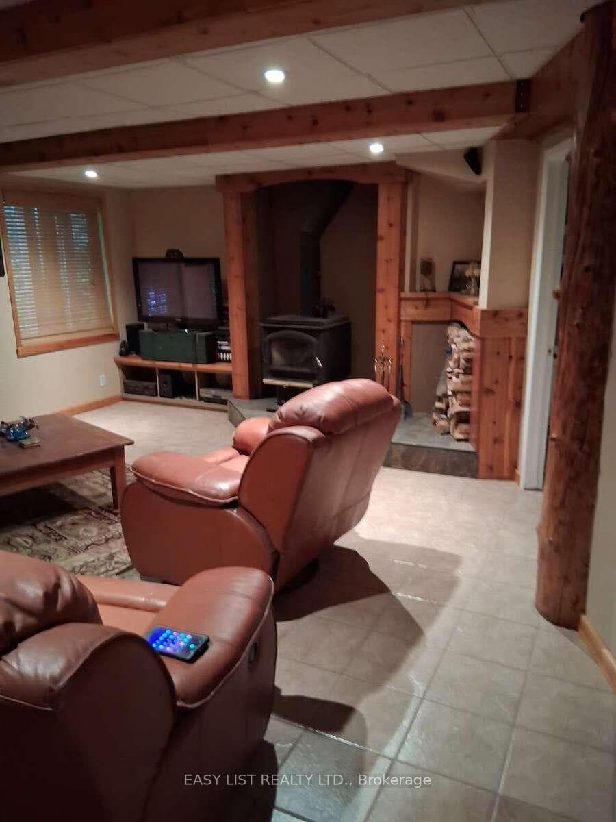 175 Old Man's Lake Lane photo 34