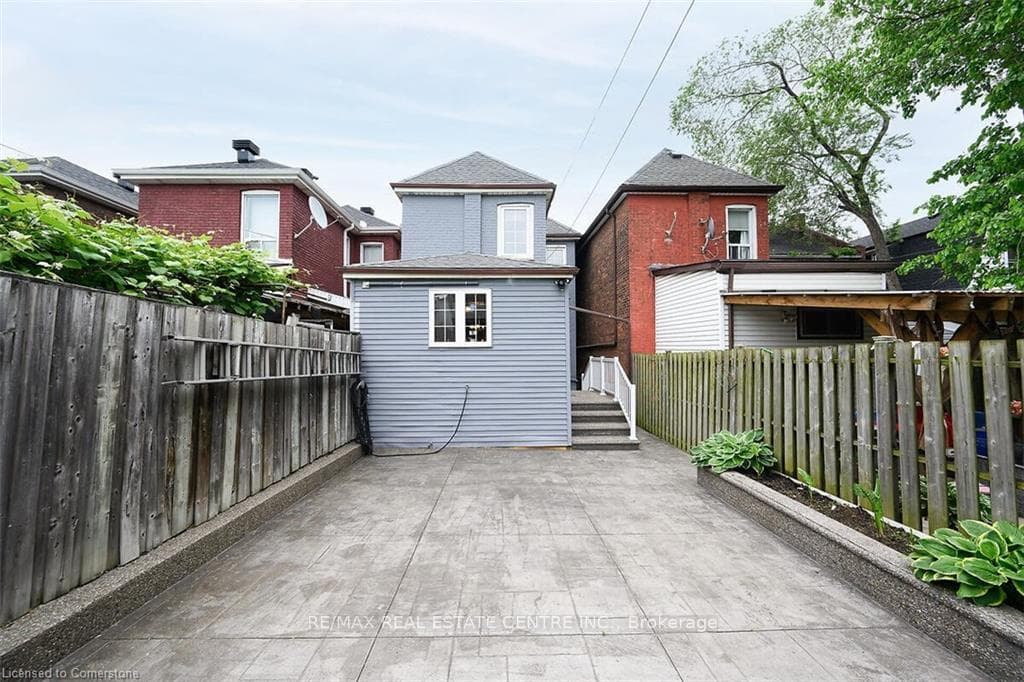 161 Oak Avenue photo 36