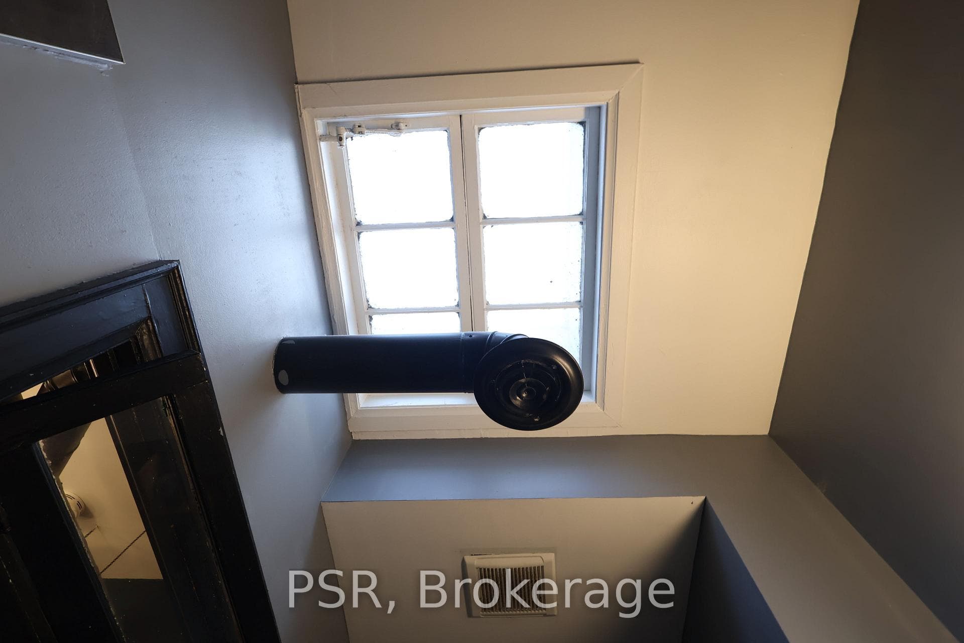 631 Queen Street Unit 3 photo 26