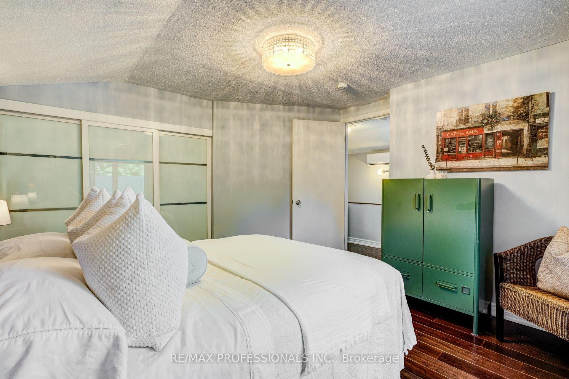 39 Rosemeade Avenue photo 16