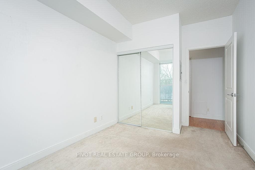 90 Absolute Avenue Unit 311 photo 14