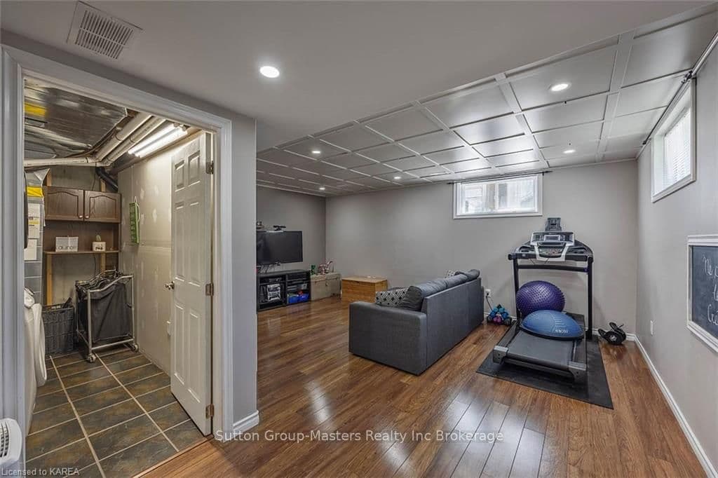 120 SIMURDA Court photo 31