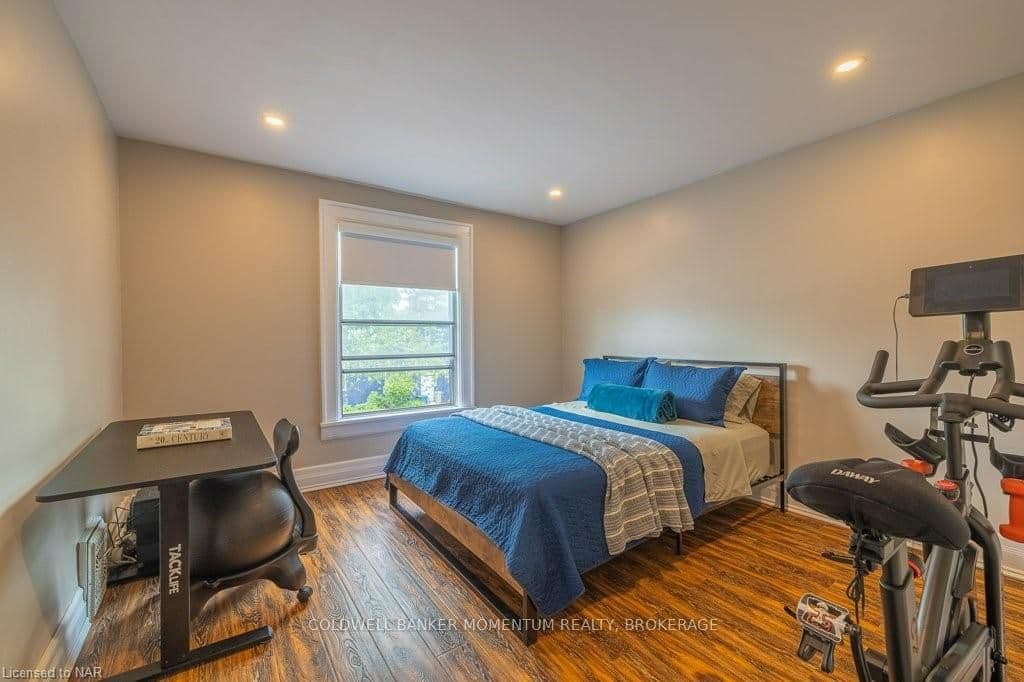 4752 ST CLAIR Avenue photo 21