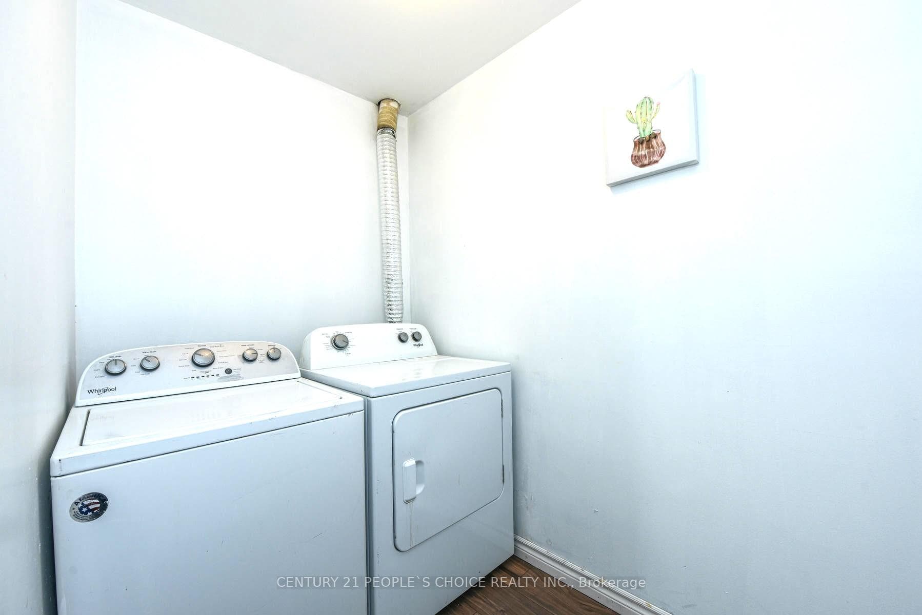 3025 The Credit Woodlands N/A Unit 409 photo 25