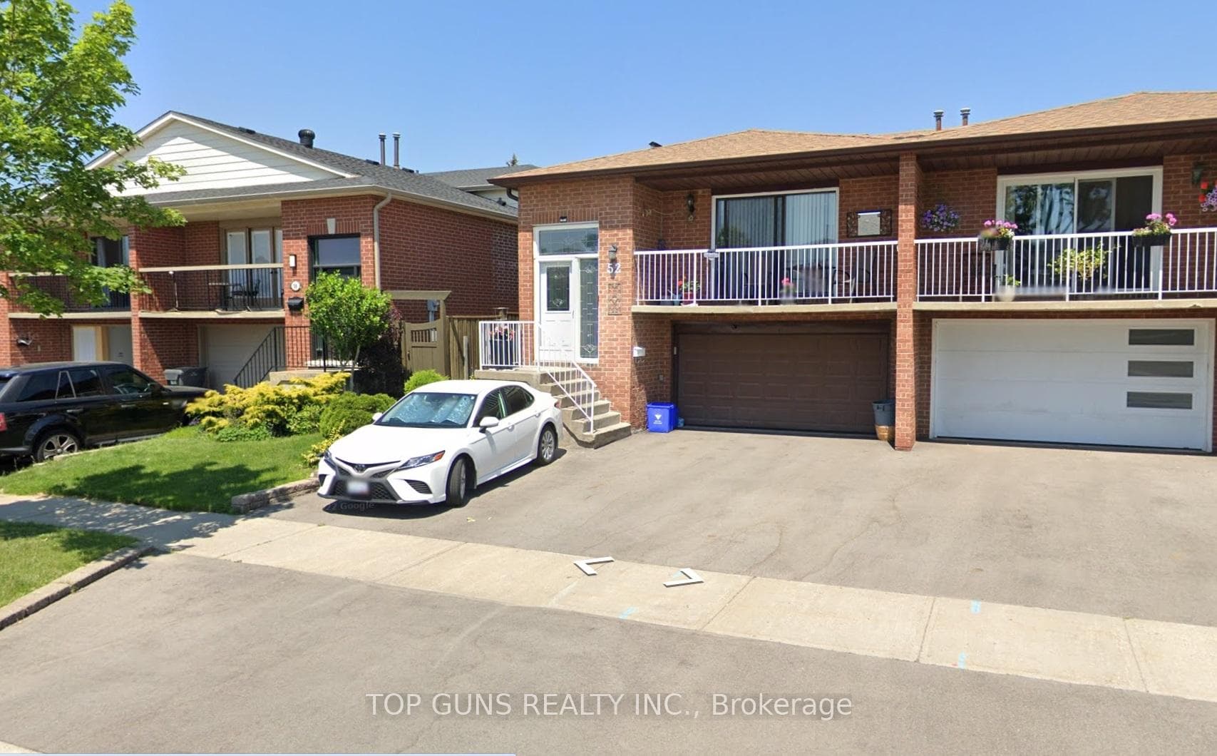 52 Bordeaux Drive photo 2