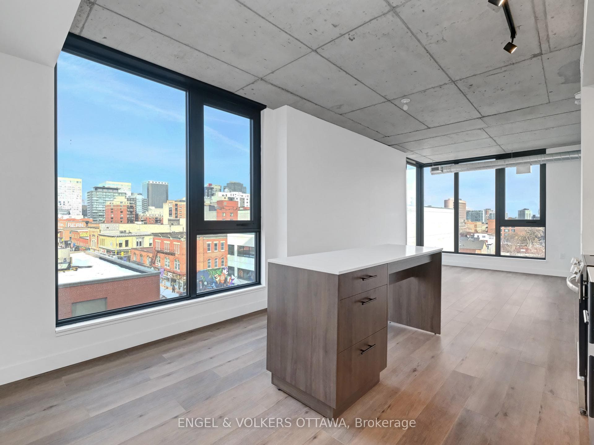10 James Street Unit 505 photo 6