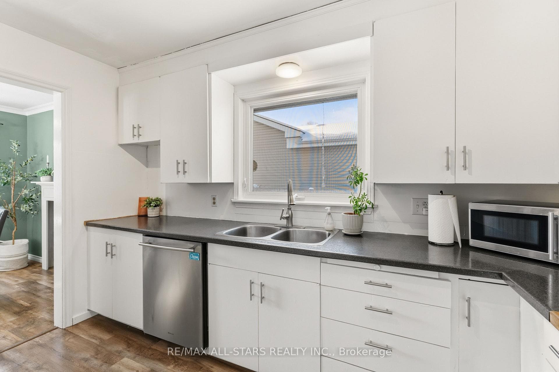 49 Kennedy Drive photo 13