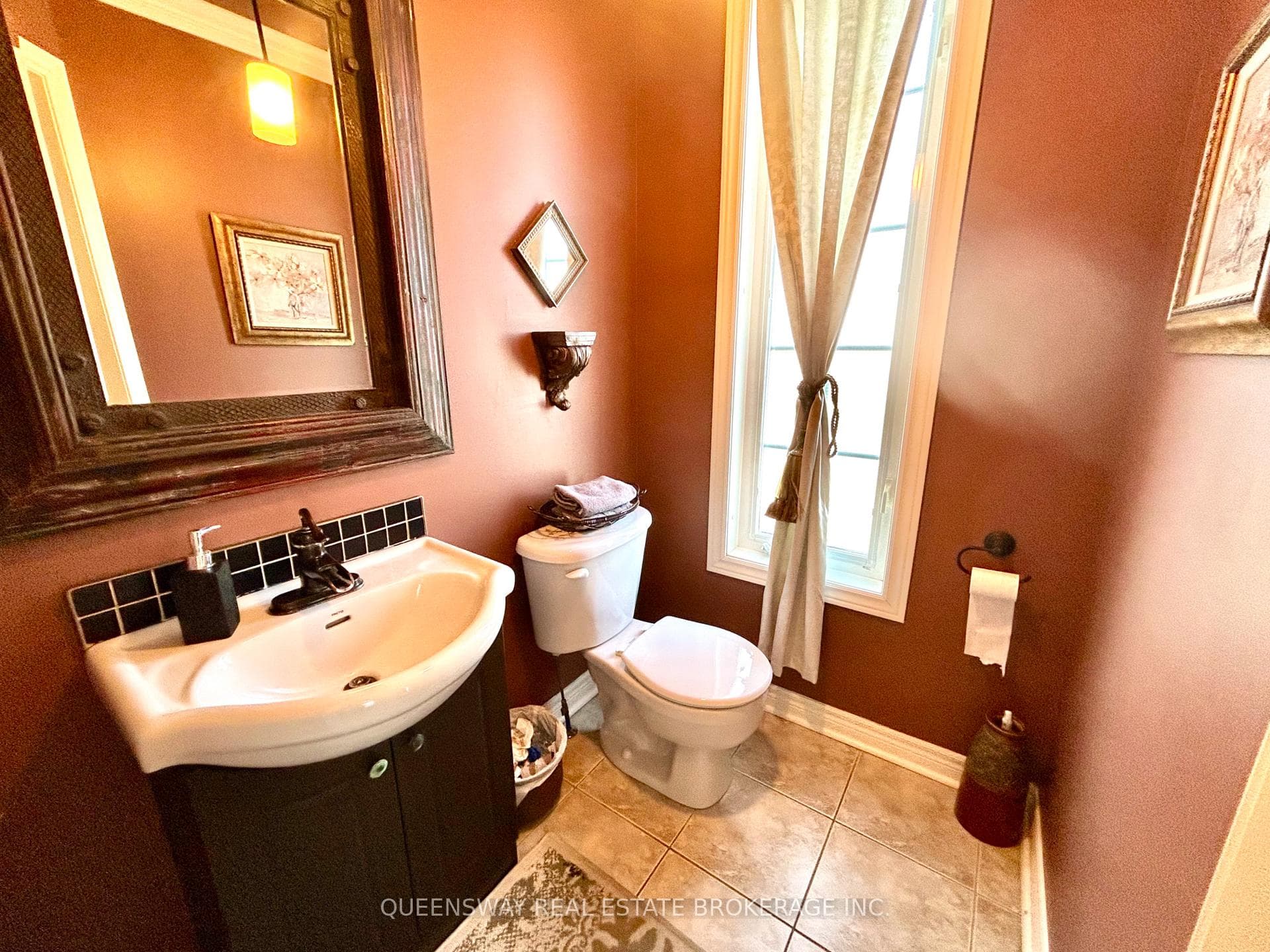 Powder room