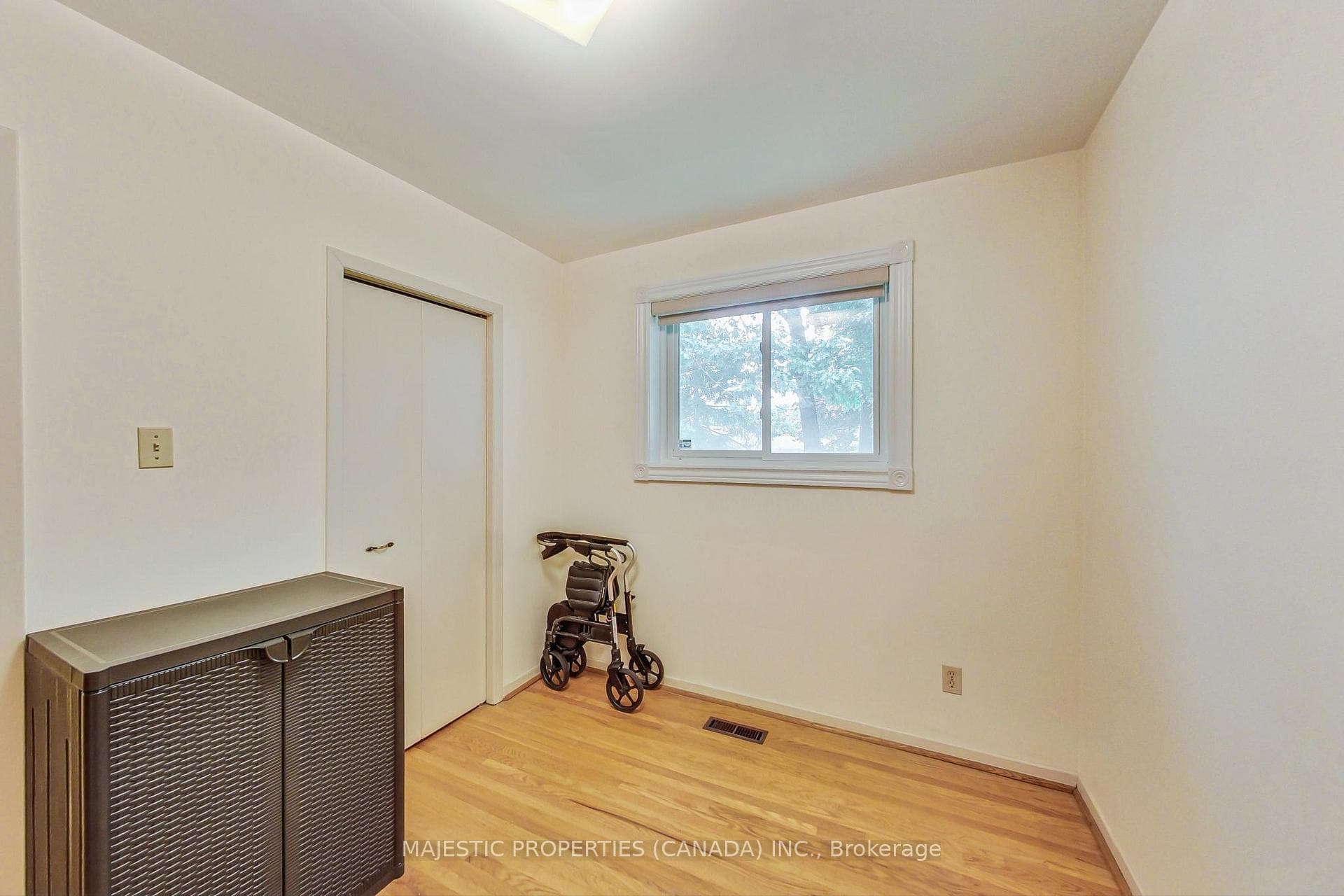 236 Mill Road photo 17