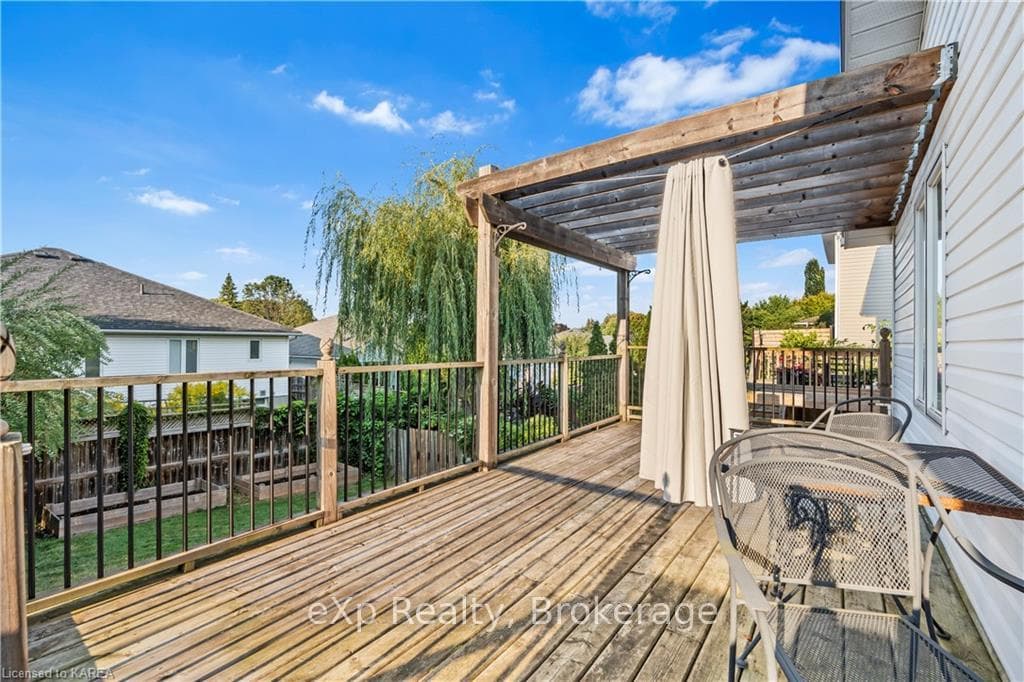 932 RINGSTEAD Street photo 31