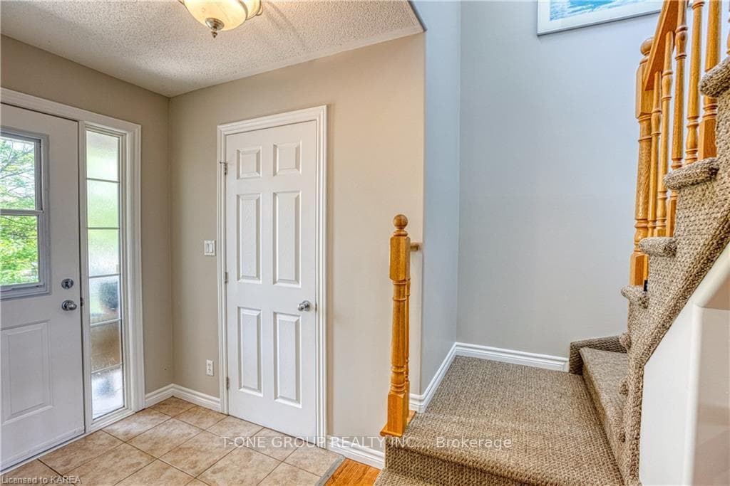 385 Morningside Drive photo 5