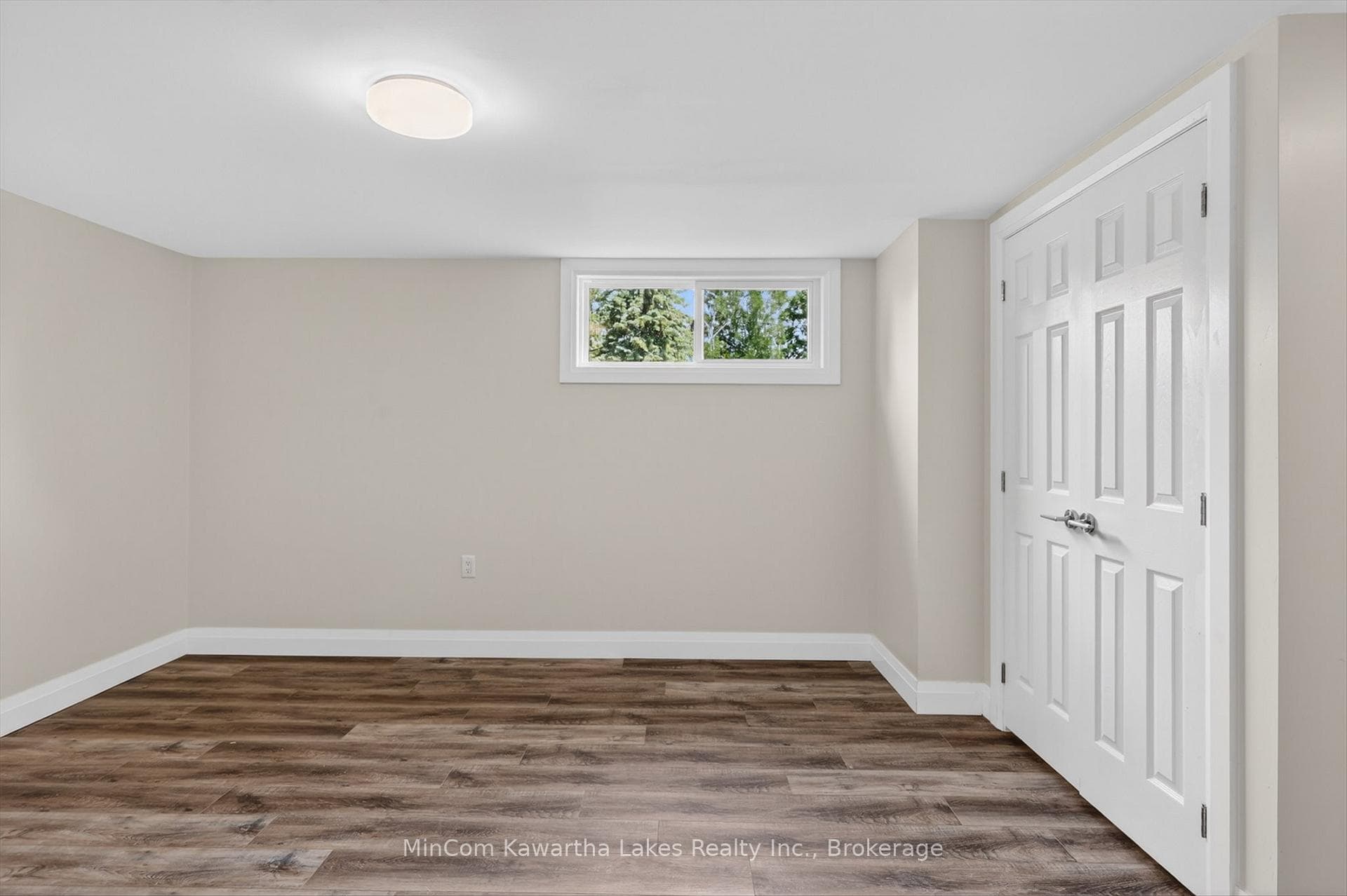 829 Orpington Road photo 31