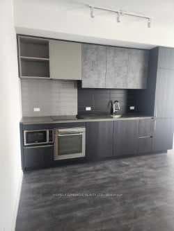 7890 Jane Street Unit 2011 photo 3