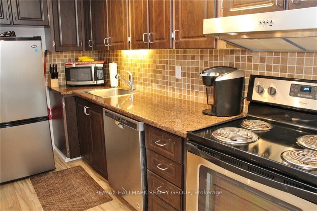 14 Sweetbriar Circle Unit 4 photo 11