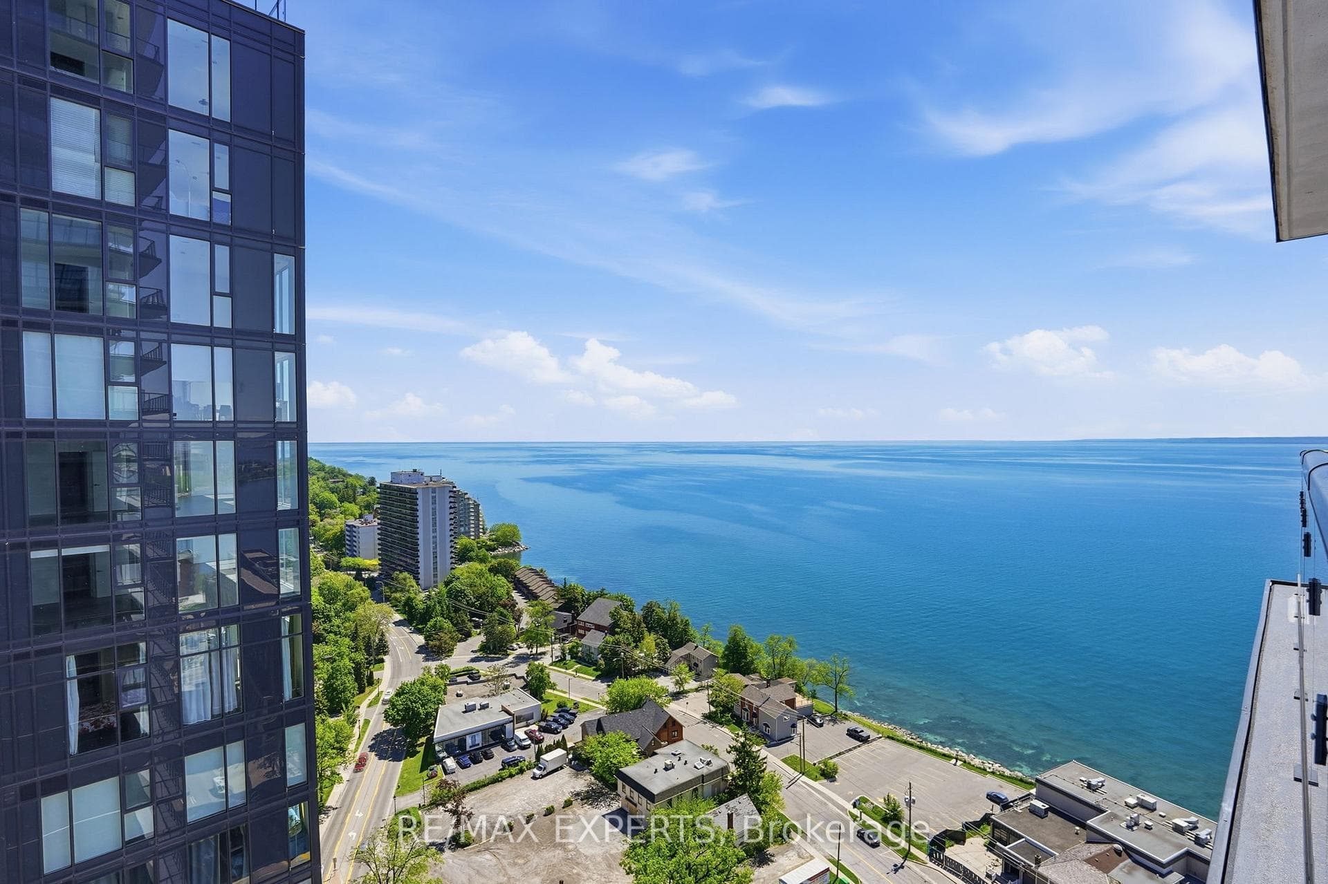 2075 Lakeshore Road Unit 2104 photo 37