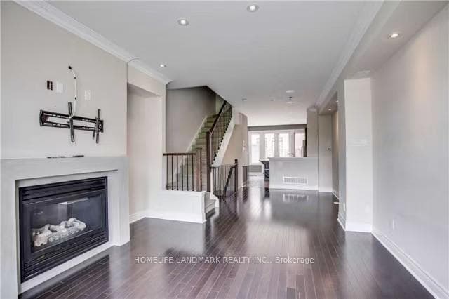 8303 Kipling Avenue photo 3