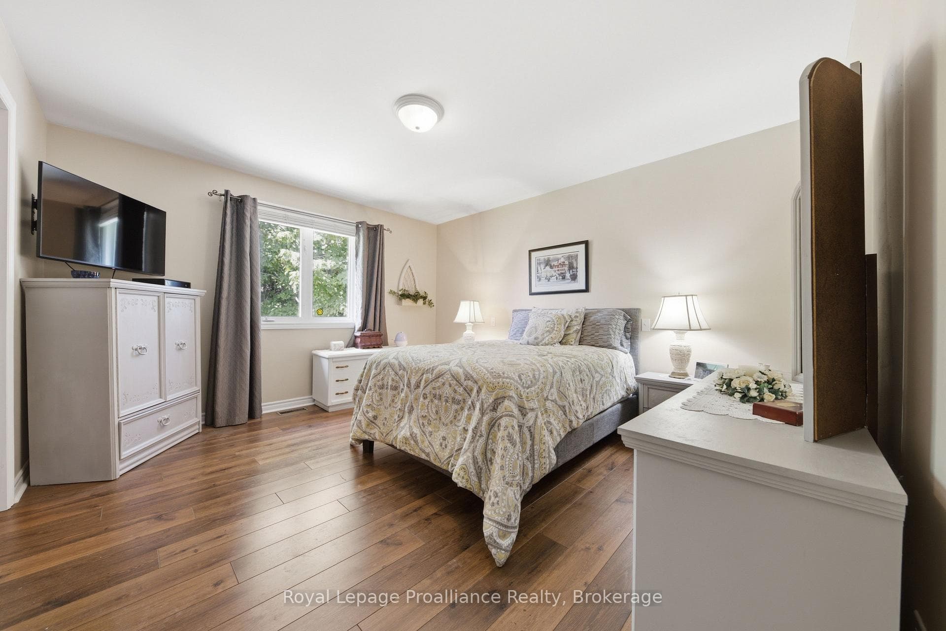 31 Huron Drive photo 18