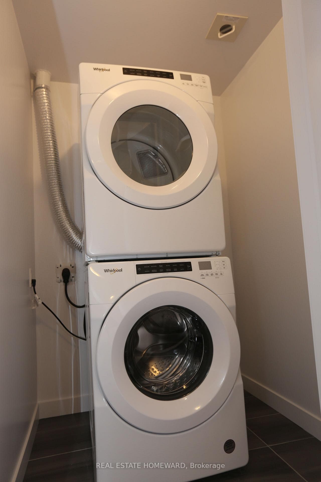 460 Dundas Street Unit 322 photo 9