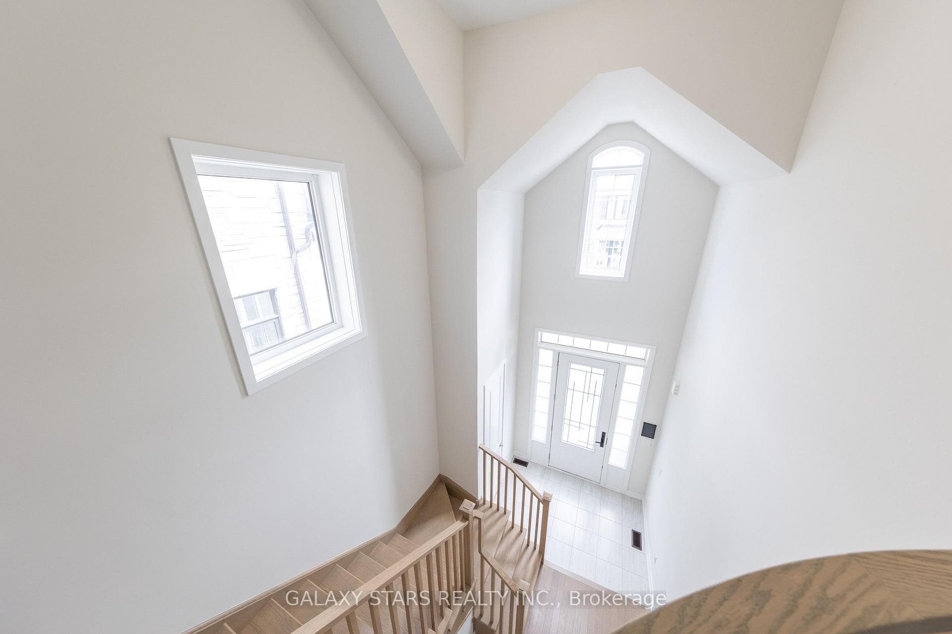 400 Finch Avenue Unit 31 photo 17