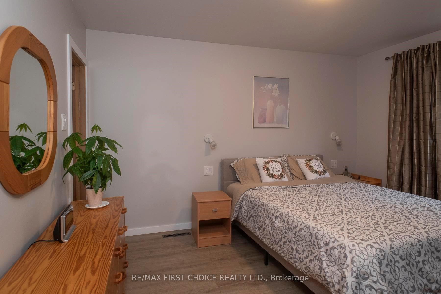 616 Cherrydale Place photo 22