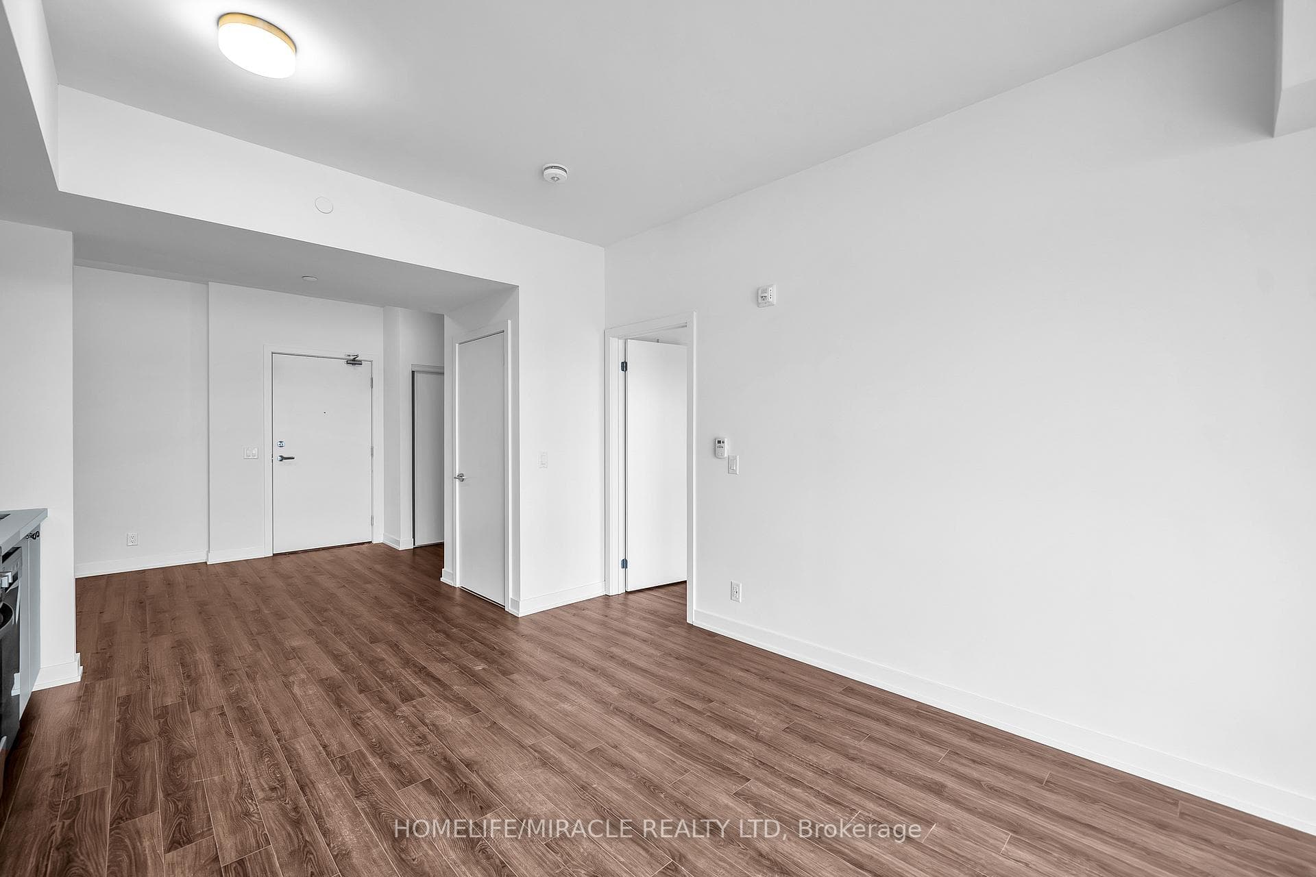 51 Clarington Boulevard Unit 1014 photo 9