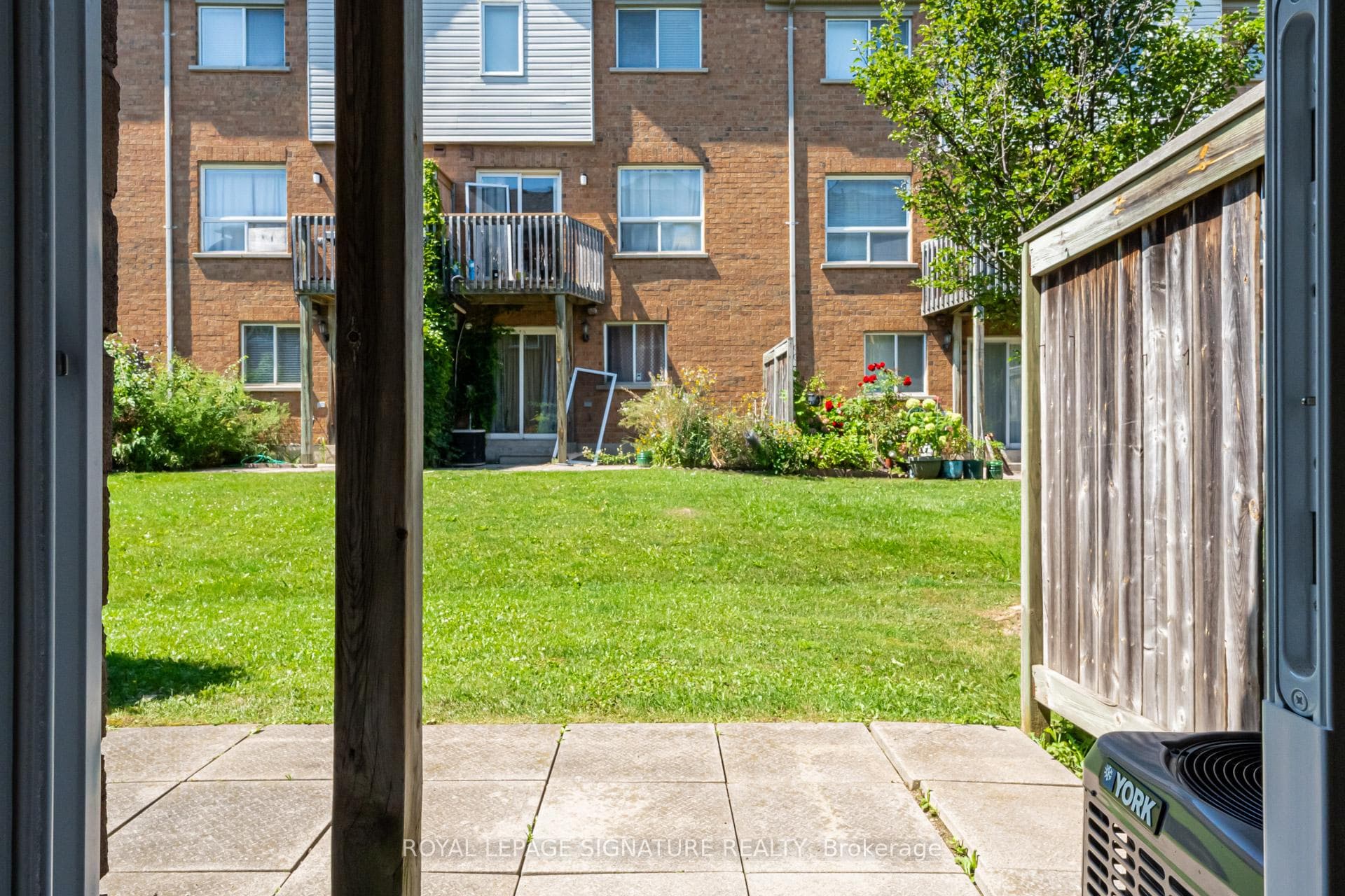 5530 Glen Erin Drive Unit 137 photo 28