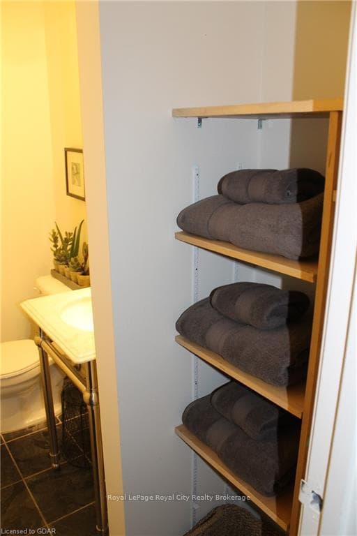 200 WOOLWICH Street Unit 202 photo 19