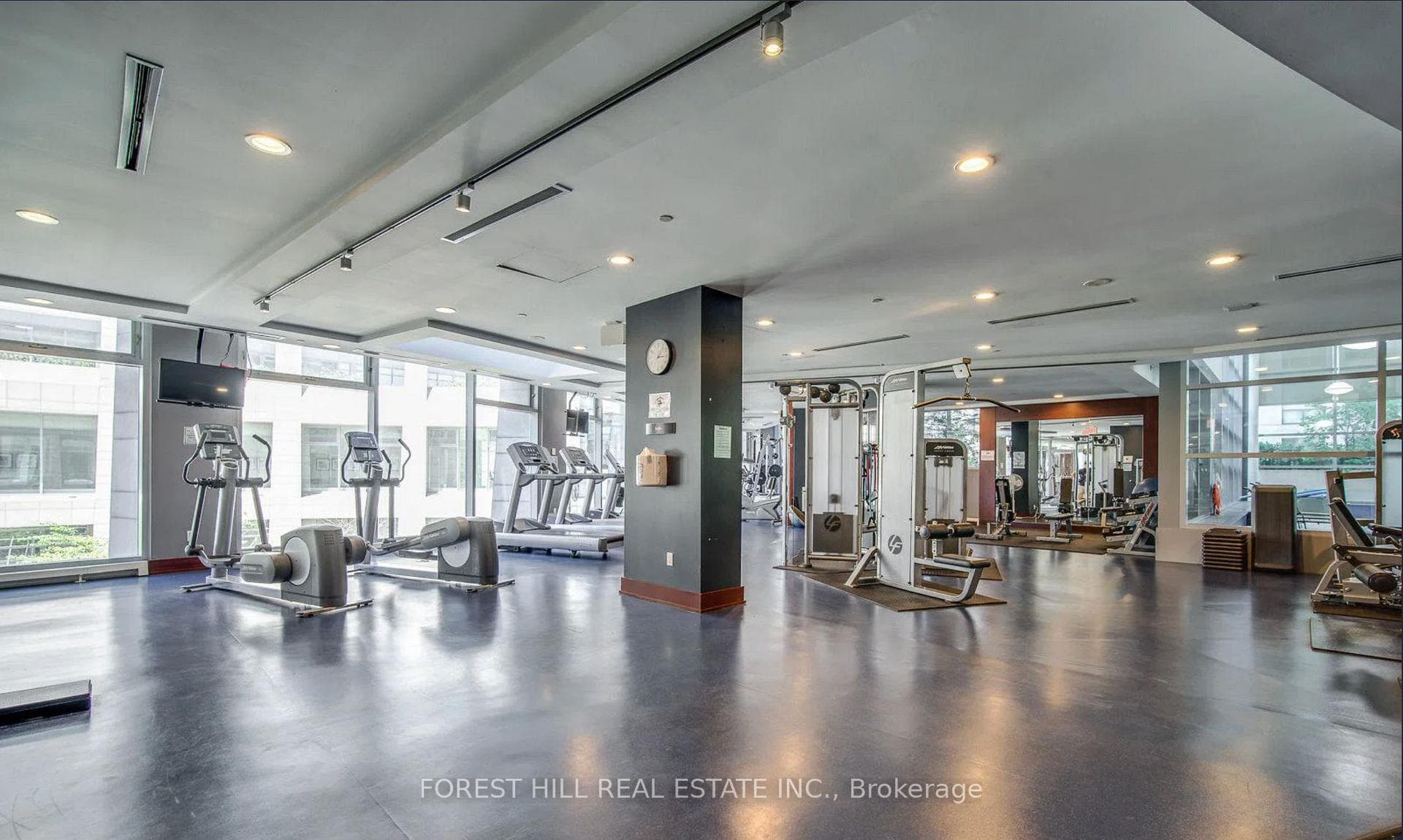 2181 Yonge Street Unit 2704 photo 18