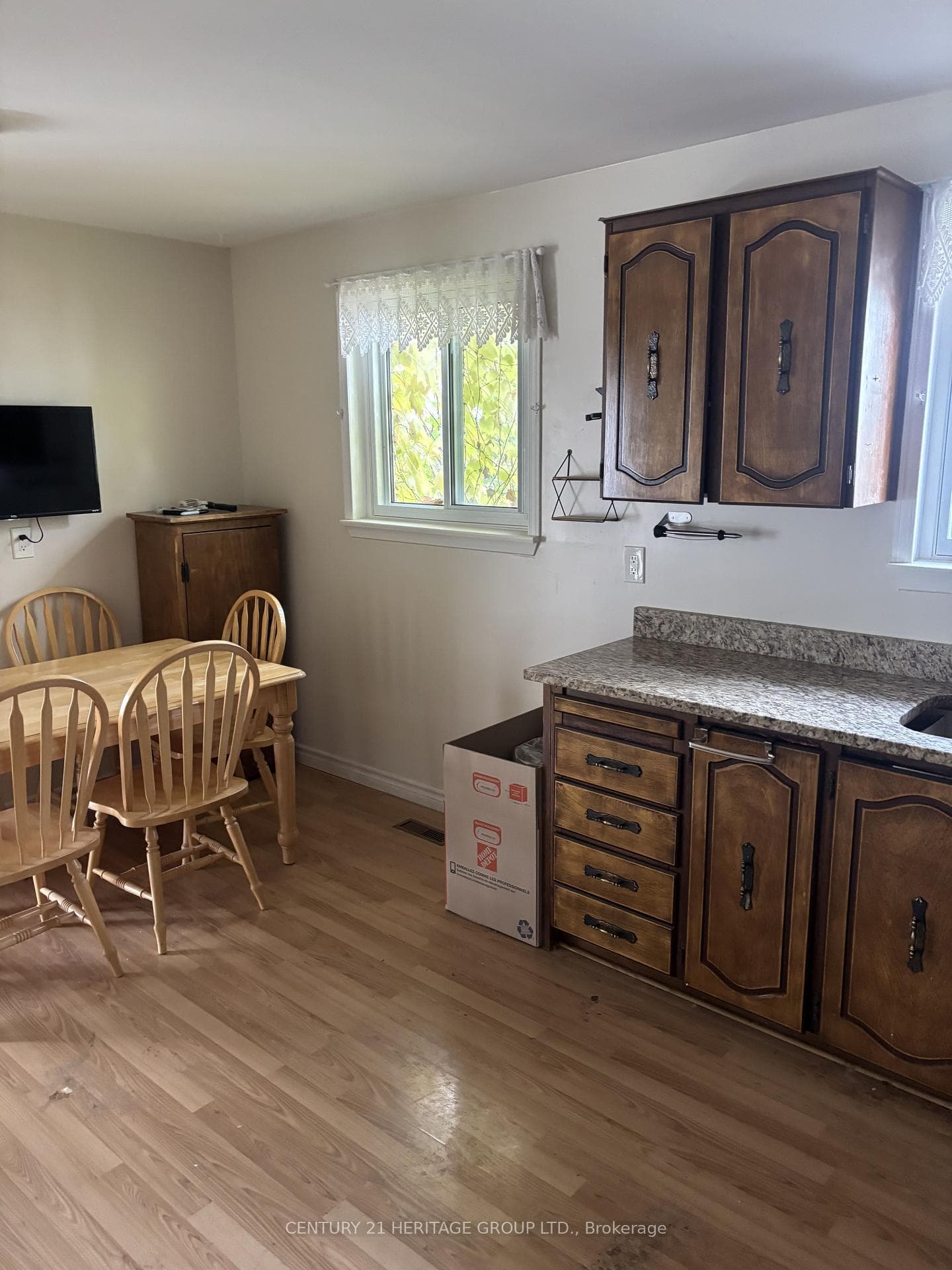 717 Jackson Court photo 3