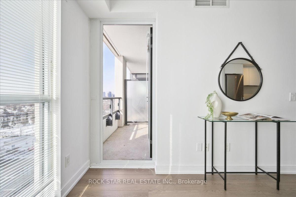 20 Thomas Riley Road Unit 1510 photo 23